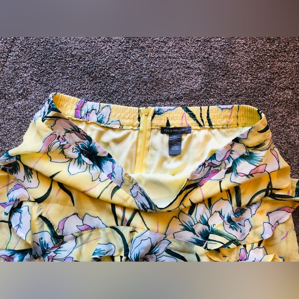 Kate & Mallory Ruffled Summer Chiffon Skirt Sz 2X 🌼Flowers Asymmetrical Bottom - Picture 5 of 11